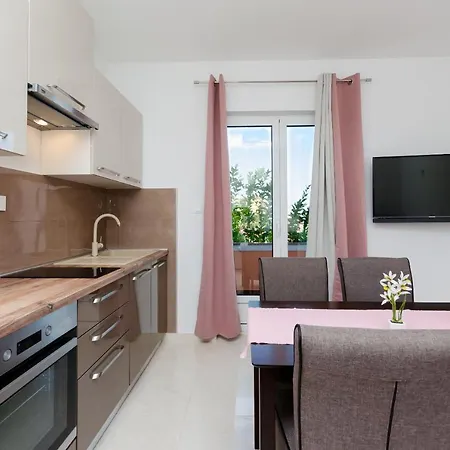 Apartments Darko Palit Exterior photo