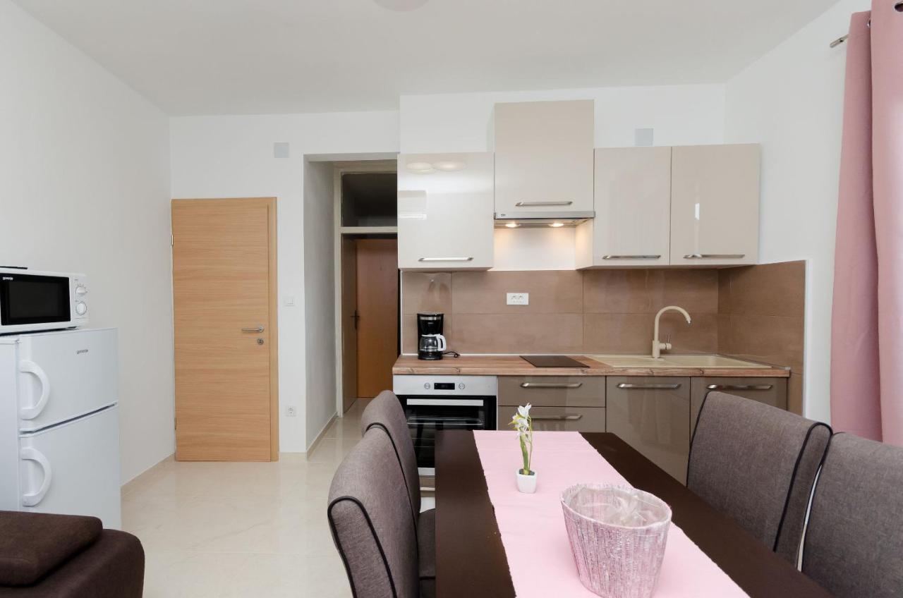 Apartment Darko *